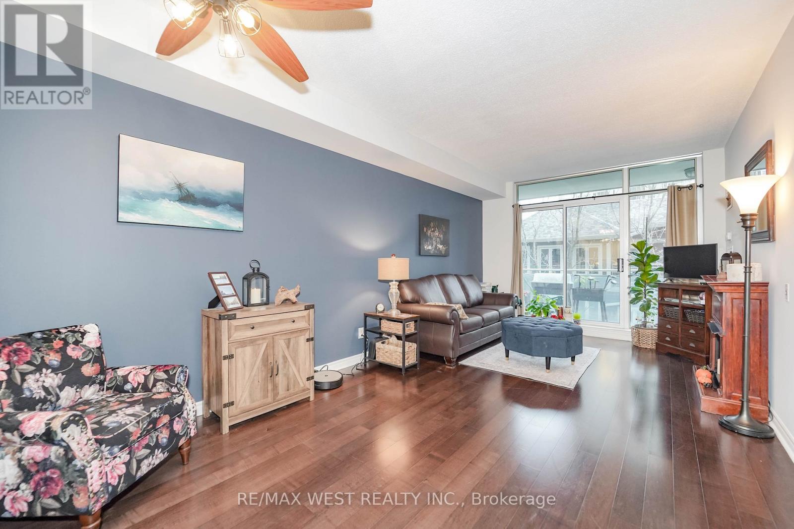 319 - 5 Marine Parade Drive, Toronto, Ontario  M8V 4B4 - Photo 4 - W12687902