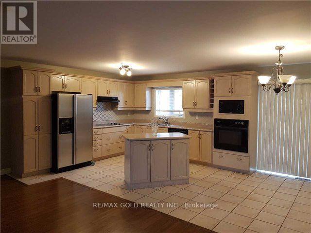 1 Spalding Gate W, Brampton, Ontario  L6Y 4S8 - Photo 5 - W12687914