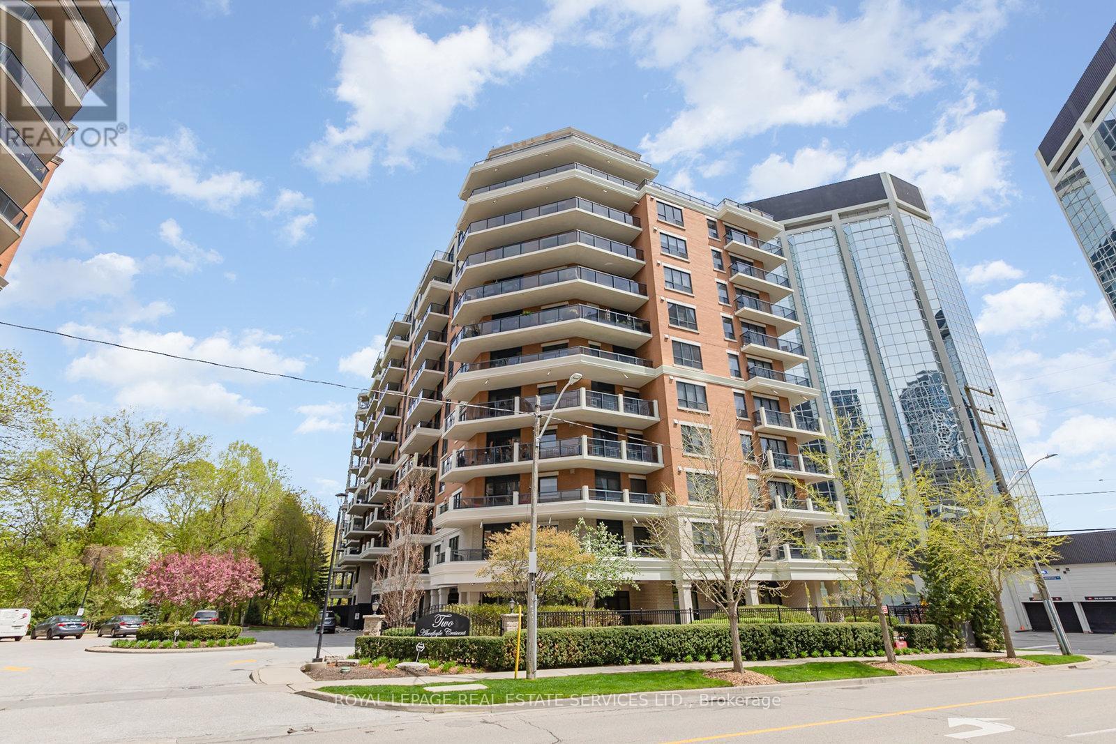 301 - 2 ABERFOYLE CRESCENT, Toronto, Ontario