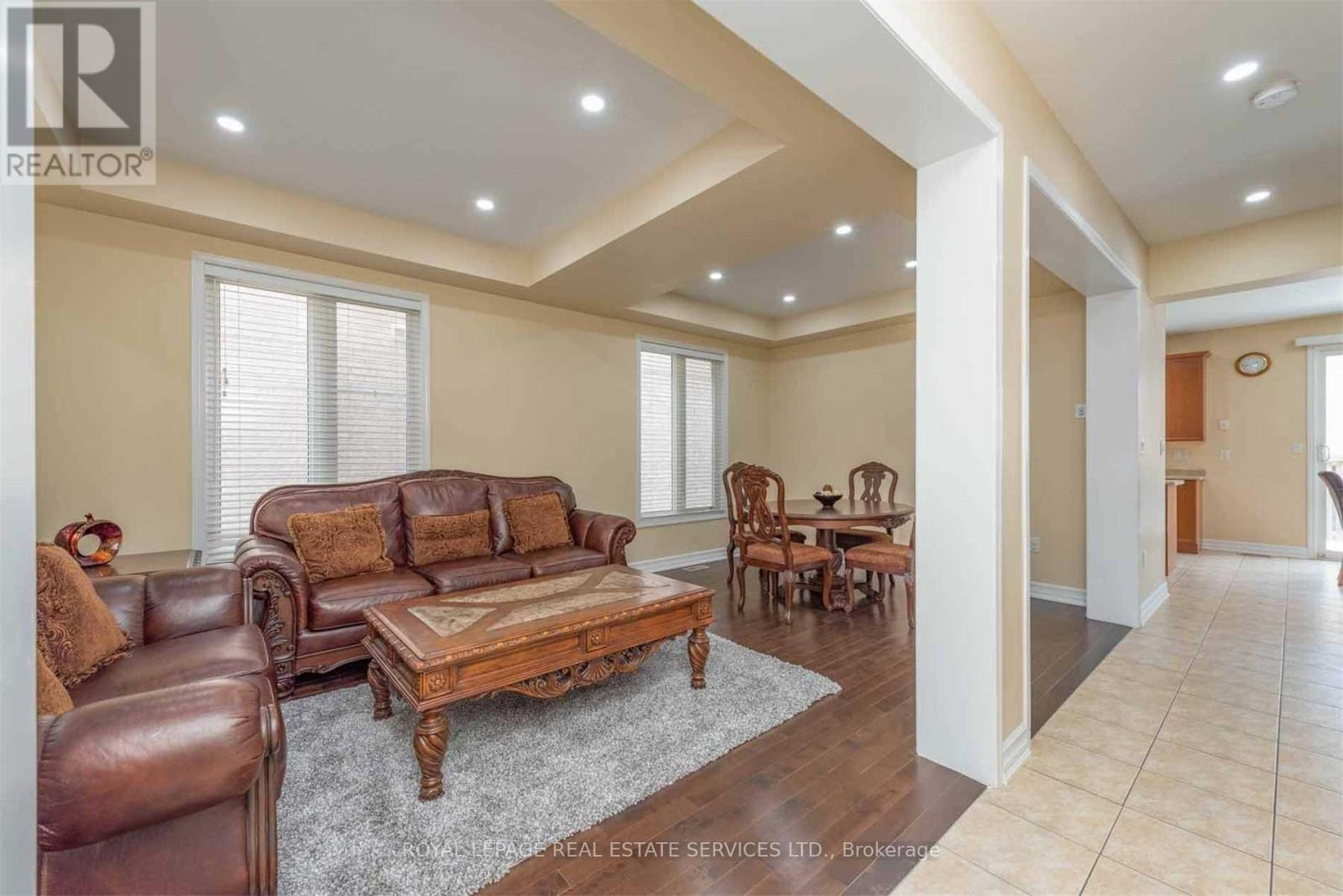 289 Potts Terrace, Milton, Ontario  L9T 0X6 - Photo 4 - W12687992