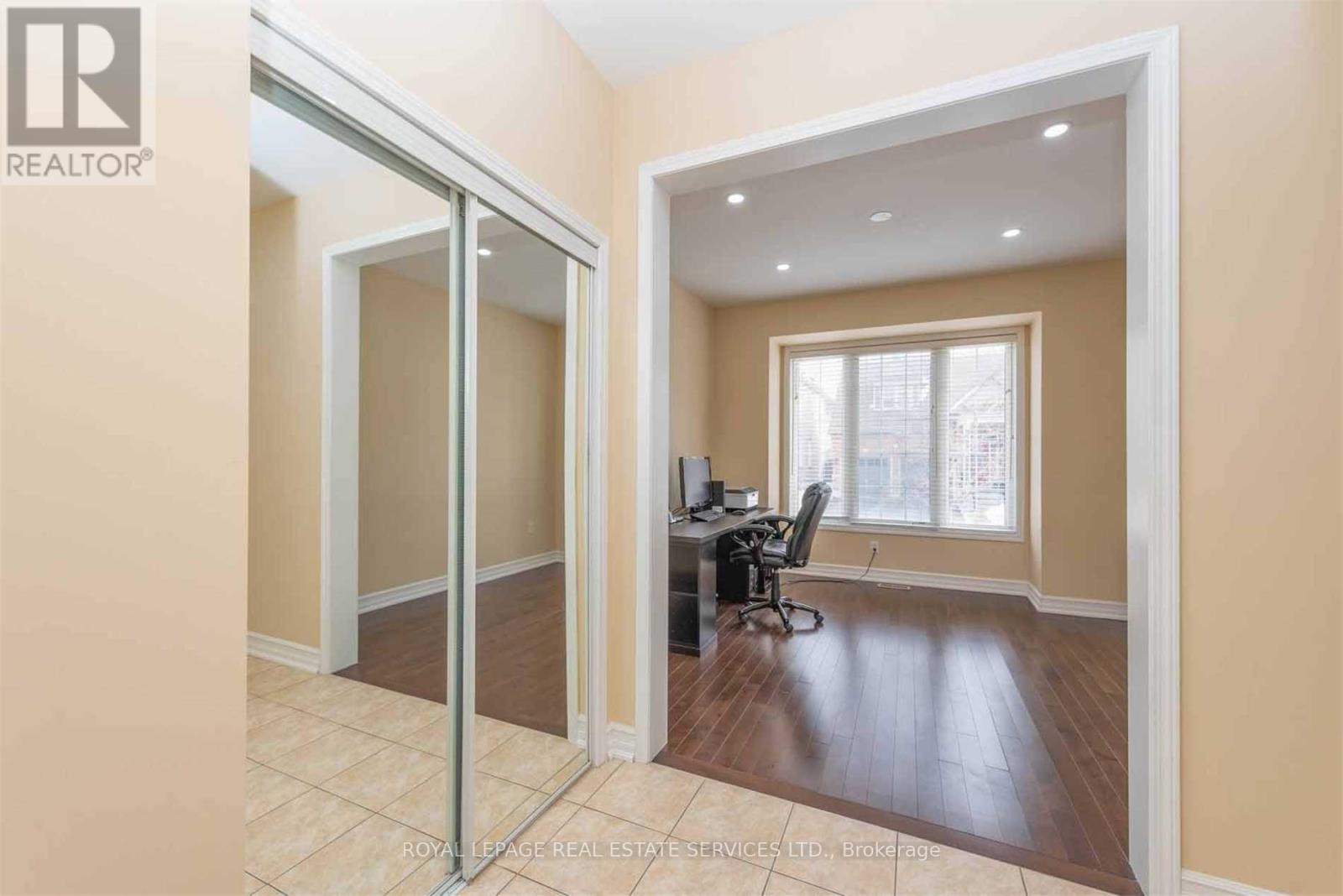 289 Potts Terrace, Milton, Ontario  L9T 0X6 - Photo 6 - W12687992