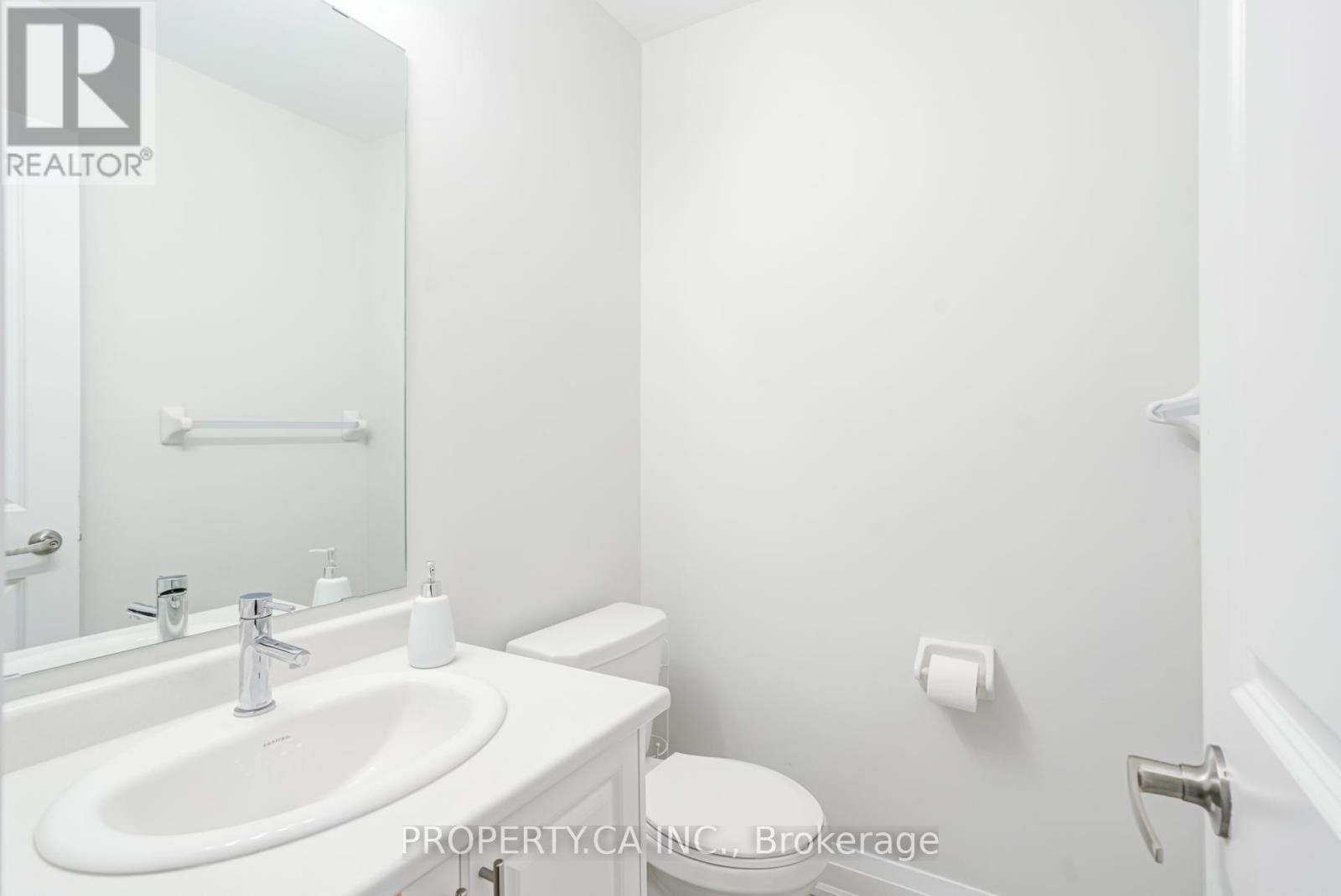 2 - 1776a Lawrence Avenue W, Toronto, Ontario  M6L 0A3 - Photo 18 - W12687994