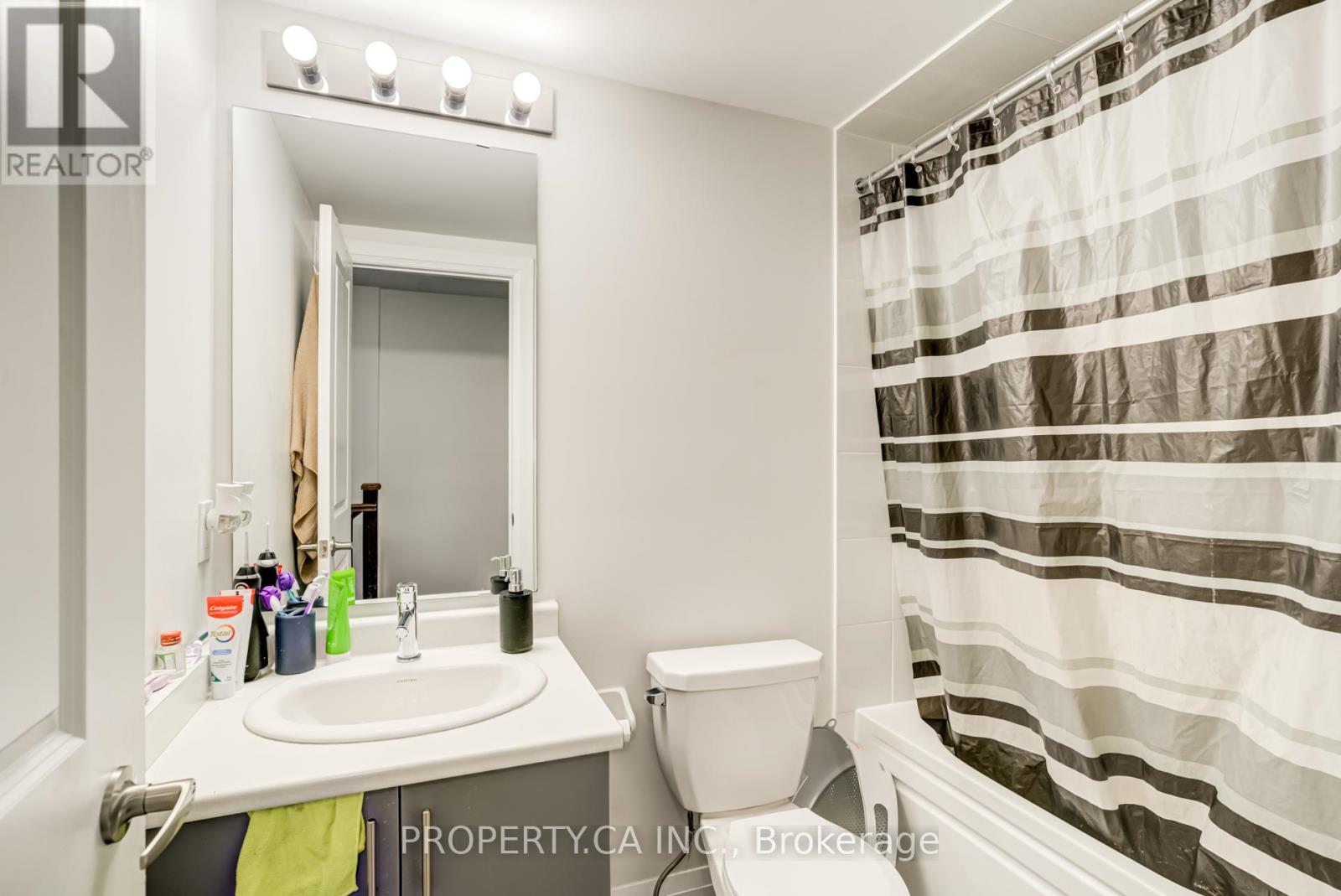 2 - 1776a Lawrence Avenue W, Toronto, Ontario  M6L 0A3 - Photo 19 - W12687994