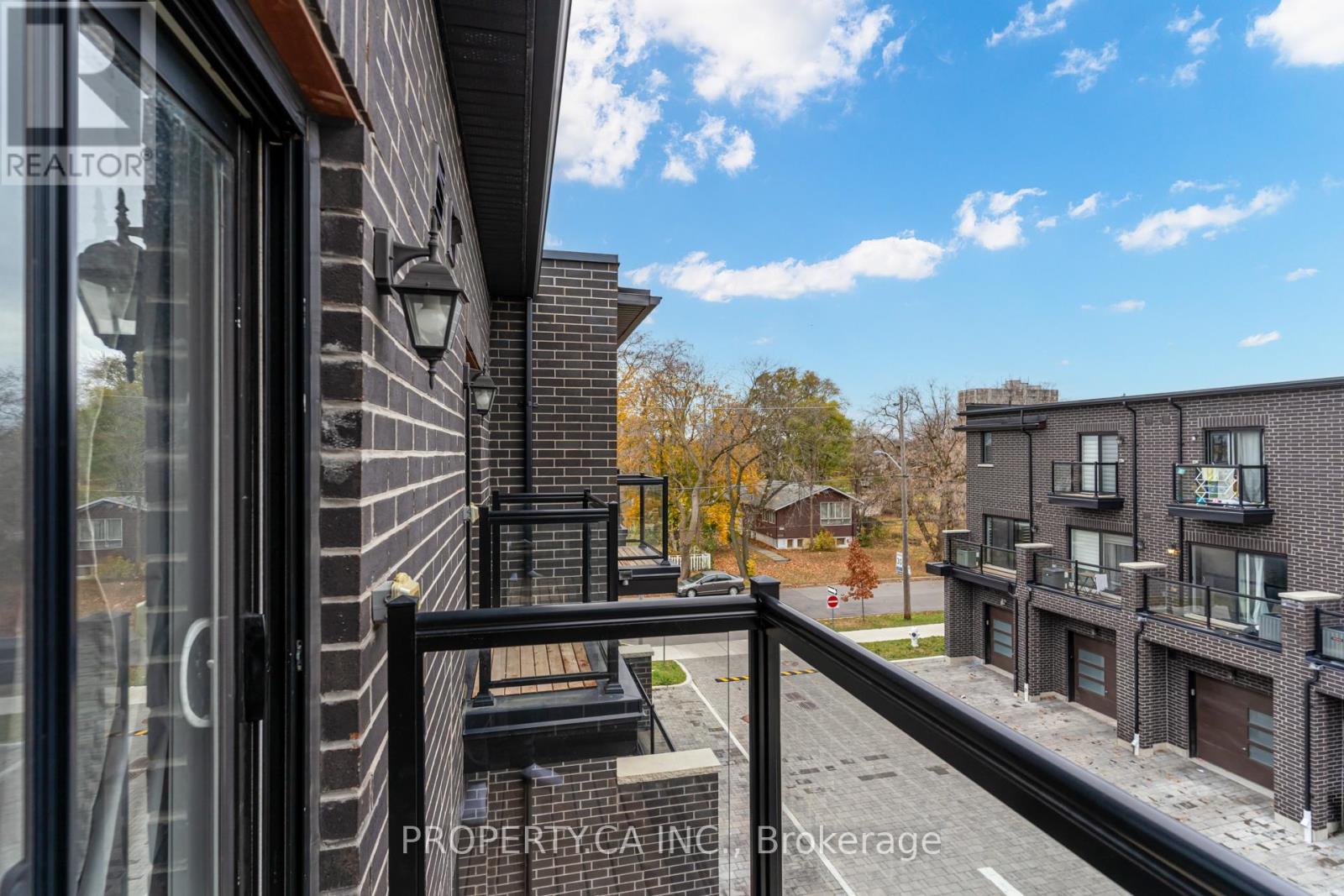 2 - 1776a Lawrence Avenue W, Toronto, Ontario  M6L 0A3 - Photo 23 - W12687994