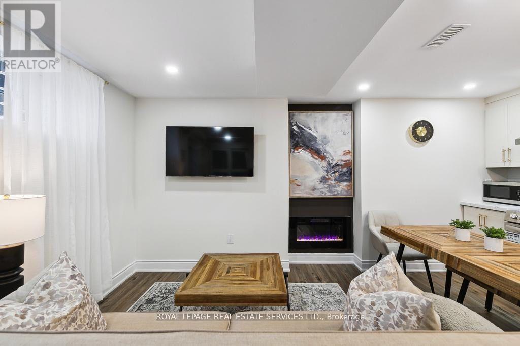 289 Potts Terrace, Milton, Ontario  L9T 0X6 - Photo 10 - W12688000