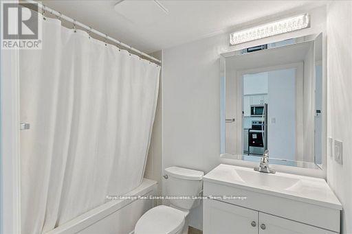 3701 - 208 Enfield Place, Mississauga, Ontario  L5B 0G8 - Photo 15 - W12688060