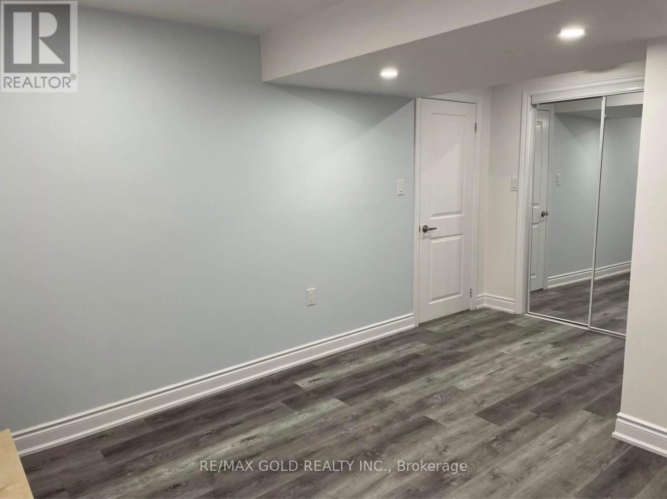 1075 Gorham Way, Milton, Ontario  L9T 6N7 - Photo 12 - W12688084