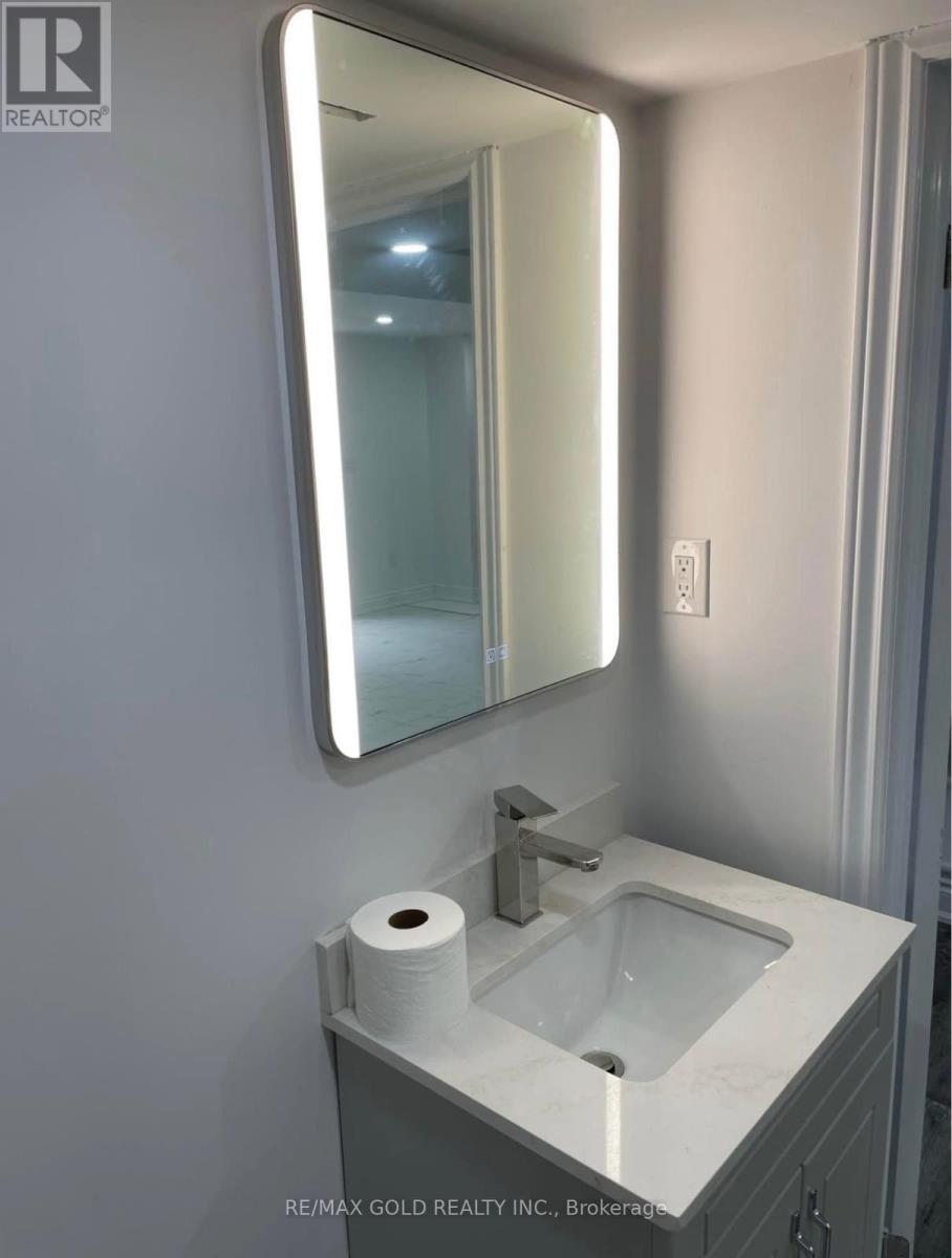 1075 Gorham Way, Milton, Ontario  L9T 6N7 - Photo 15 - W12688084