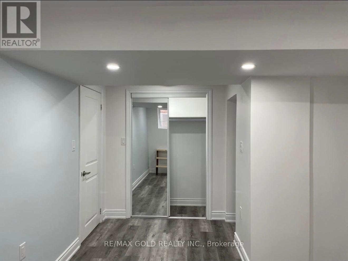 1075 Gorham Way, Milton, Ontario  L9T 6N7 - Photo 6 - W12688084