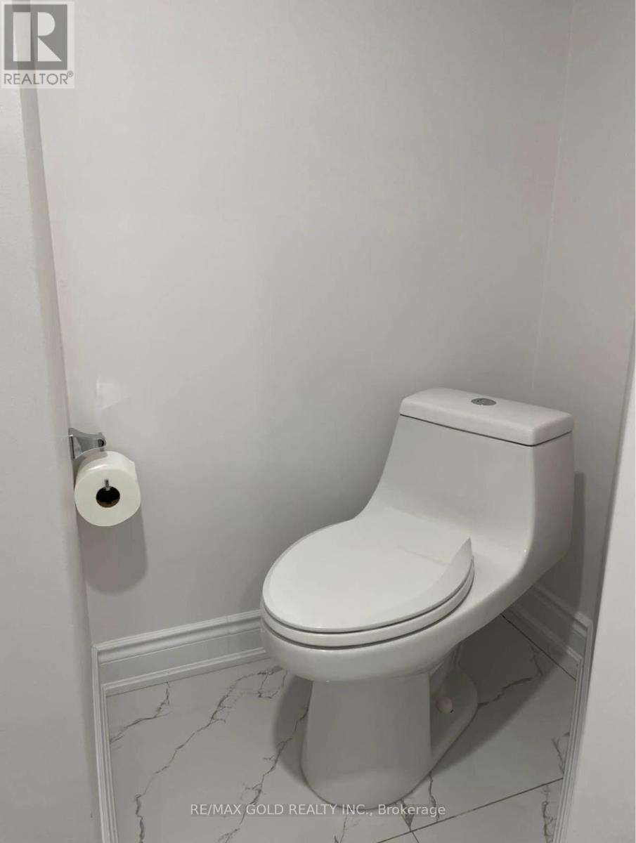 1075 Gorham Way, Milton, Ontario  L9T 6N7 - Photo 8 - W12688084