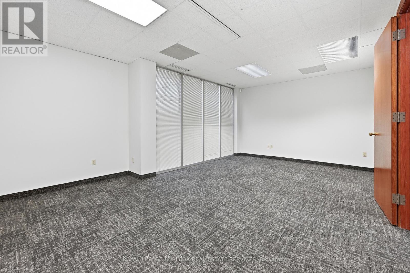 101 - 3430 South Service Road, Burlington, Ontario  L7N 3T9 - Photo 18 - W12688116