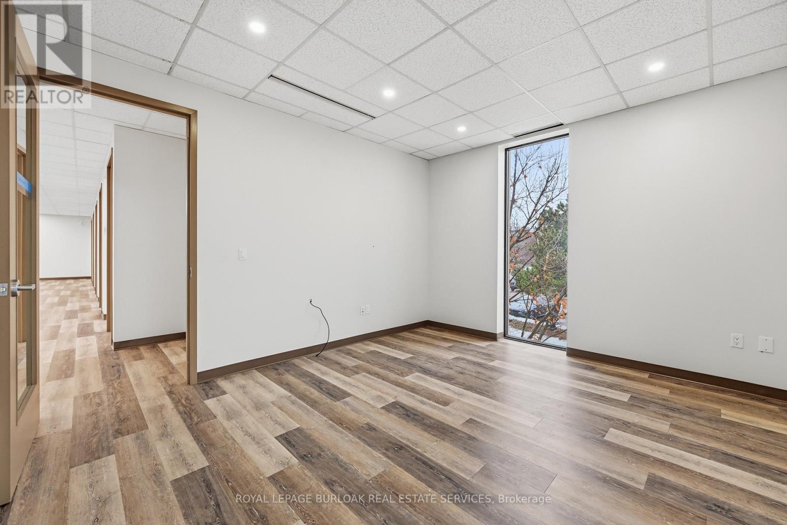 203 - 3430 South Service Road, Burlington, Ontario  L7N 3T9 - Photo 14 - W12688122