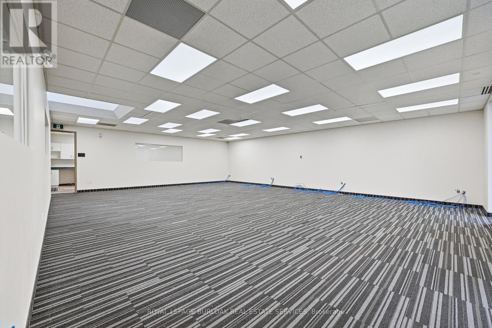 203 - 3430 South Service Road, Burlington, Ontario  L7N 3T9 - Photo 16 - W12688122