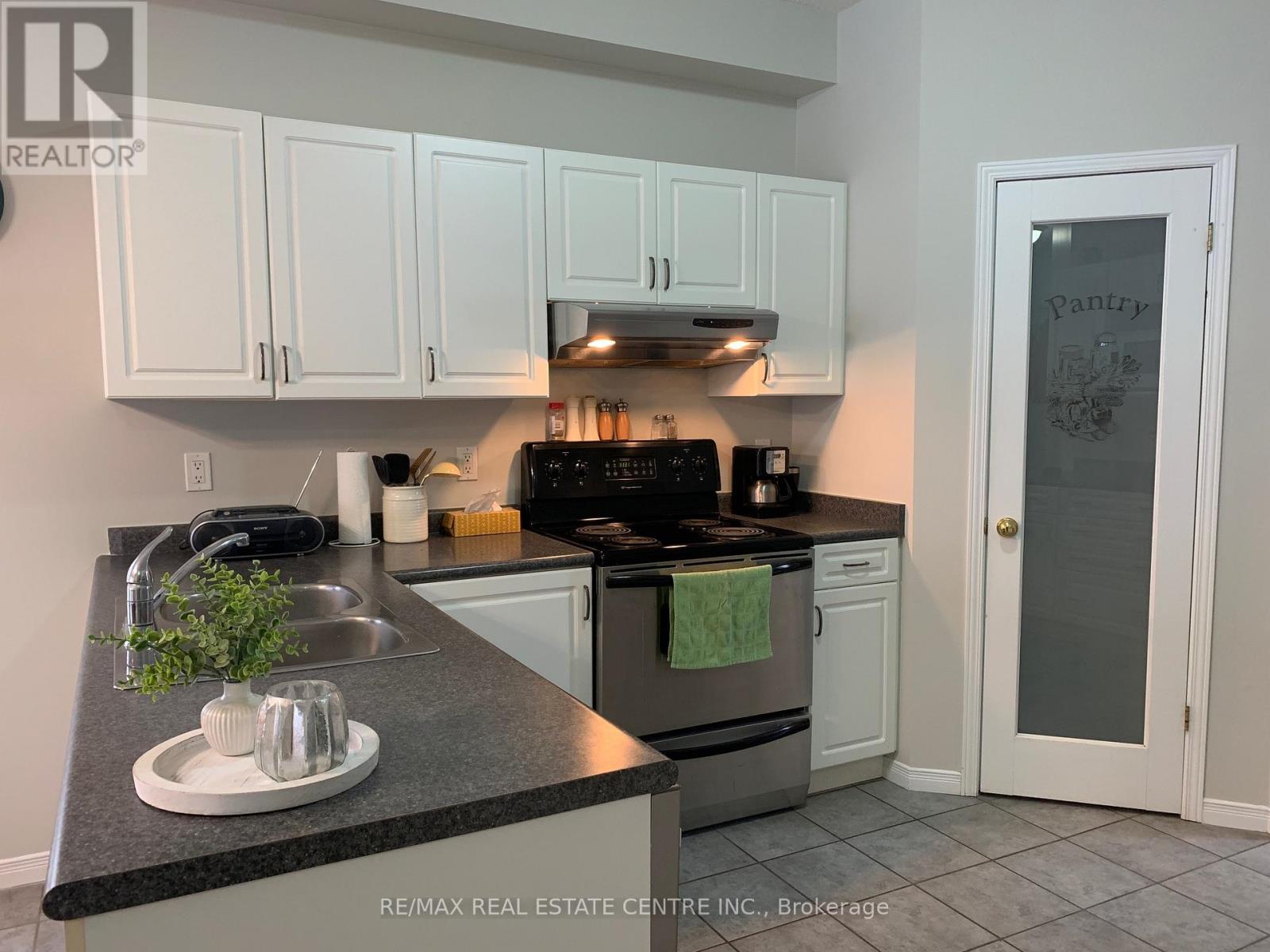 35 Cameron Court, Orangeville, Ontario  L9W 5G8 - Photo 7 - W12688156