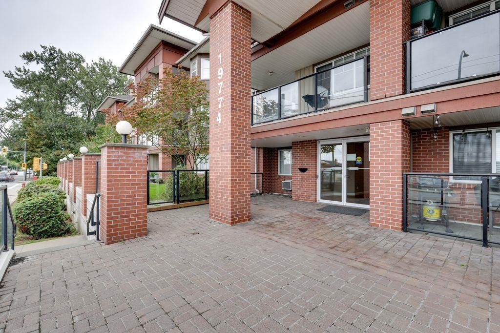 317 19774 56 Avenue, Langley, British Columbia  V3A 3X6 - Photo 1 - R3048133