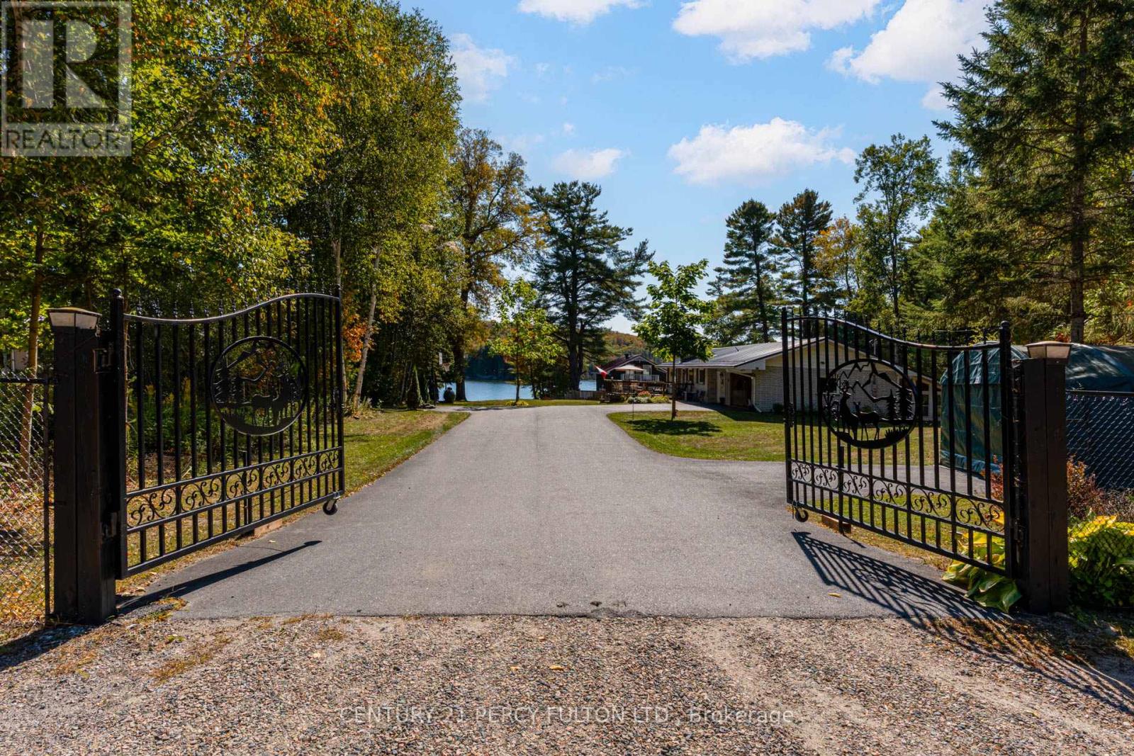 15166 Highway 118, Dysart Et Al, Ontario  K0M 1S0 - Photo 10 - X12687910