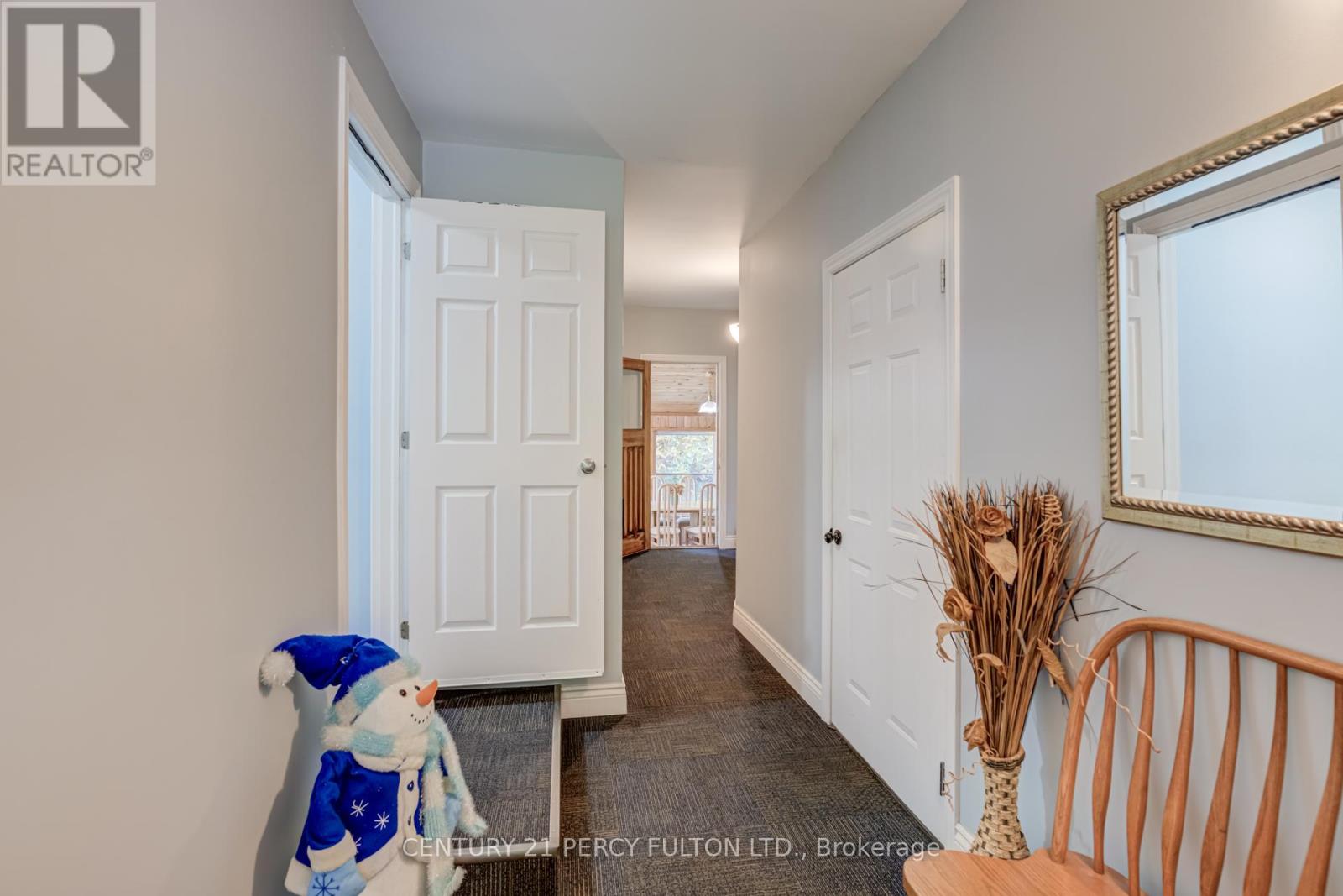 15166 Highway 118, Dysart Et Al, Ontario  K0M 1S0 - Photo 17 - X12687910