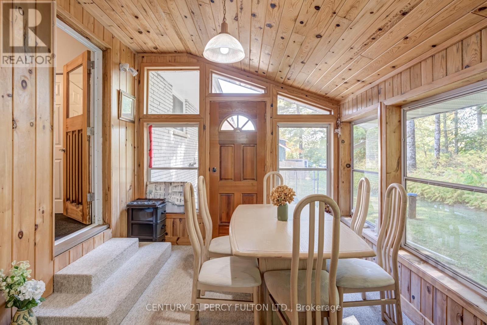 15166 Highway 118, Dysart Et Al, Ontario  K0M 1S0 - Photo 35 - X12687910