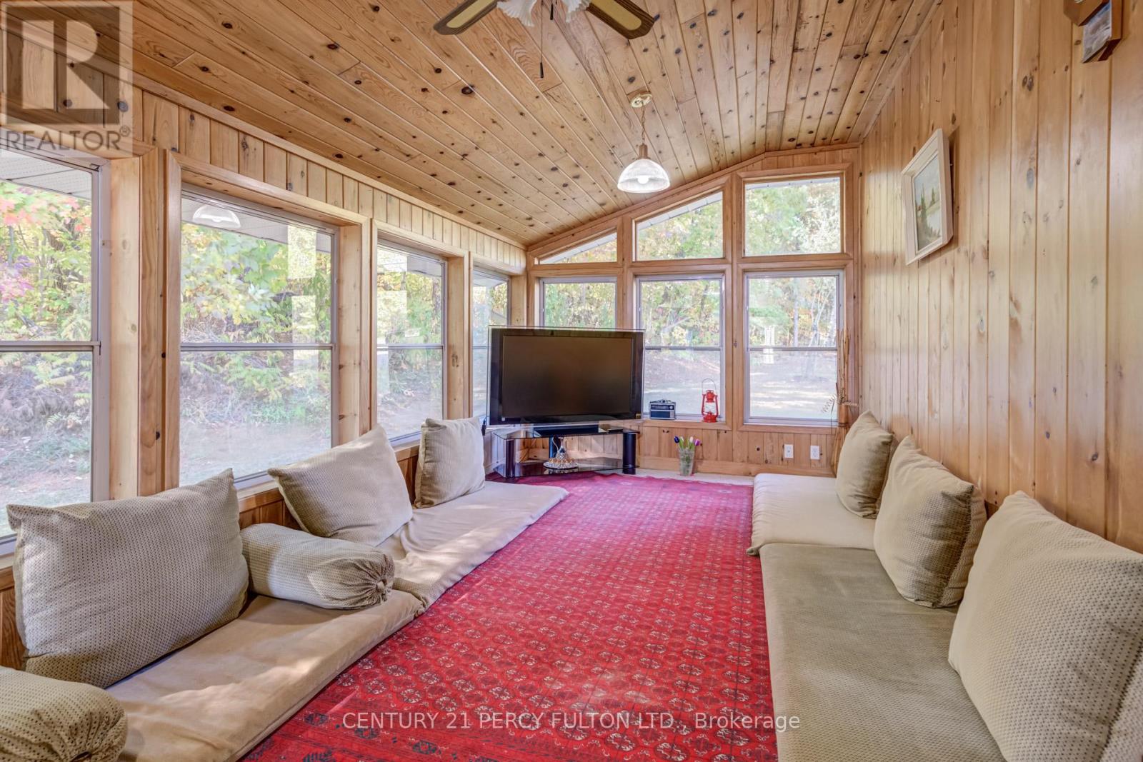 15166 Highway 118, Dysart Et Al, Ontario  K0M 1S0 - Photo 36 - X12687910