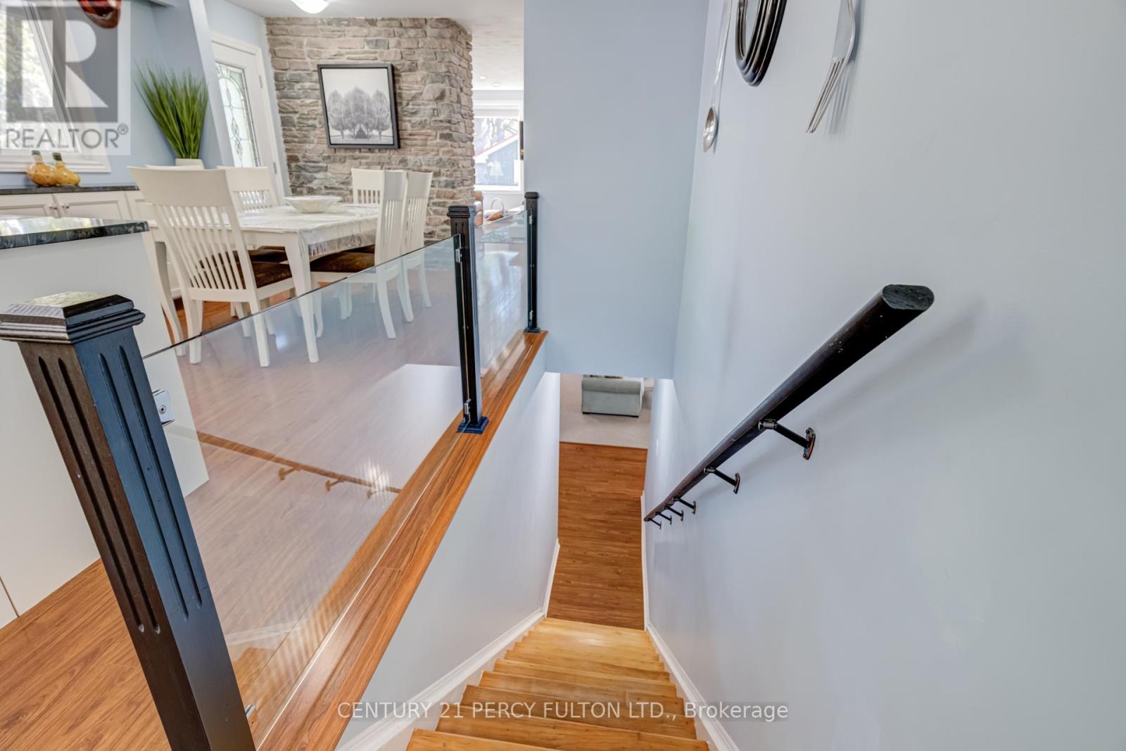 15166 Highway 118, Dysart Et Al, Ontario  K0M 1S0 - Photo 37 - X12687910