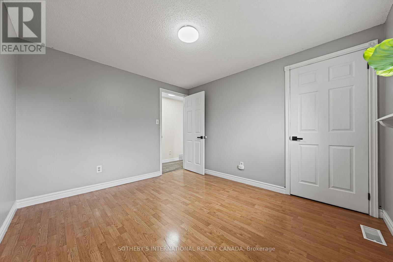 154 Covington Crescent, Cambridge, Ontario  N2N 2X4 - Photo 29 - X12688032