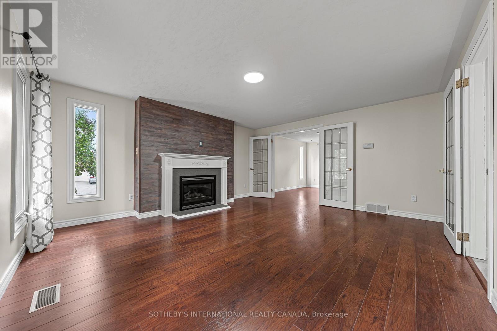 154 Covington Crescent, Cambridge, Ontario  N2N 2X4 - Photo 6 - X12688032