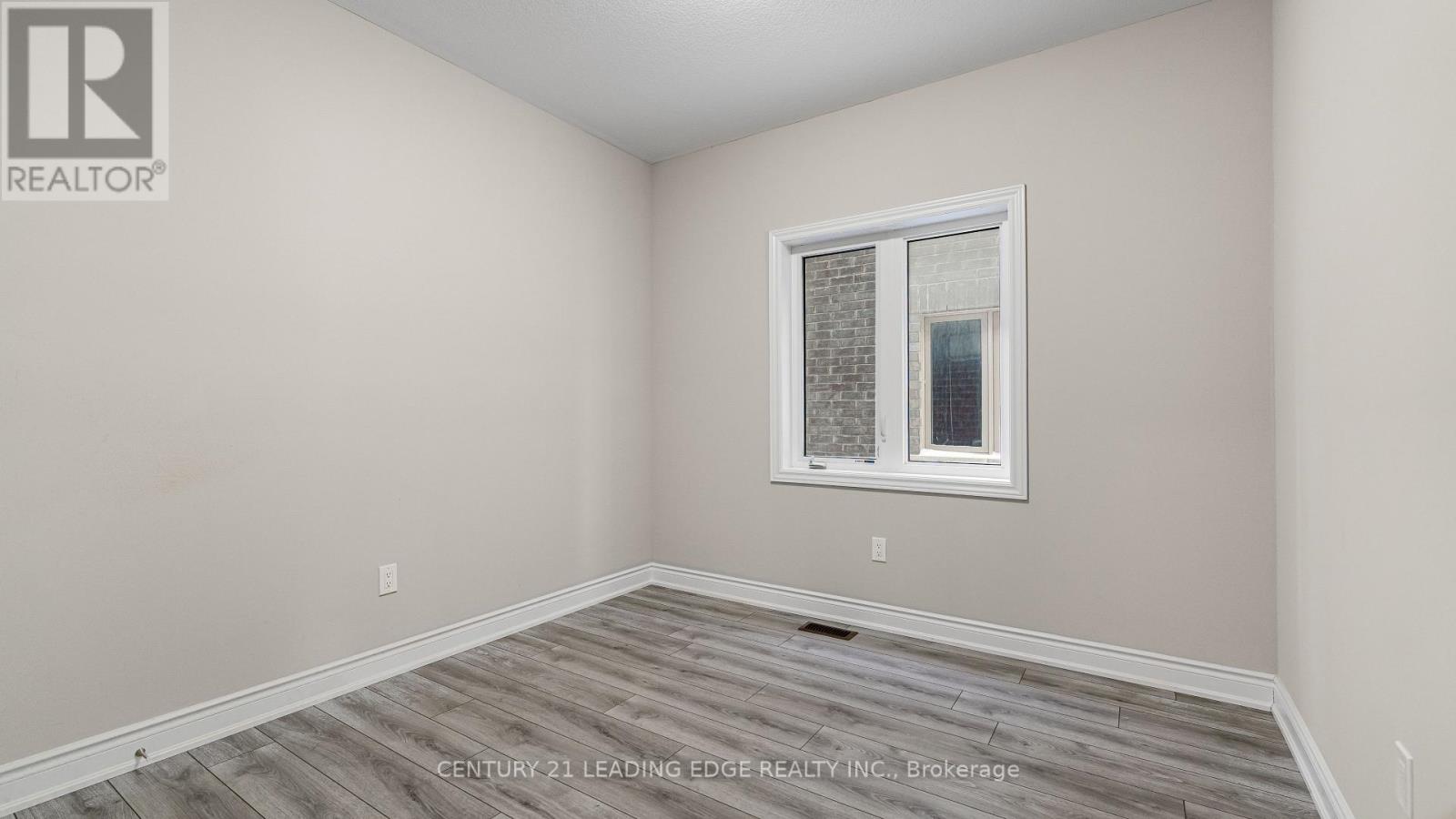 124 Sunset Way, Thorold, Ontario  L0S 1A0 - Photo 10 - X12568478