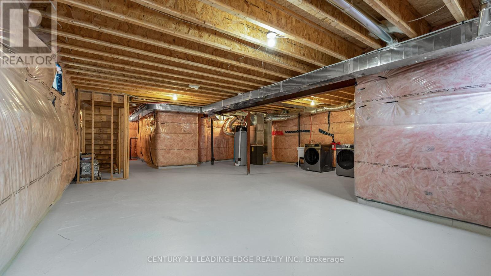 124 Sunset Way, Thorold, Ontario  L0S 1A0 - Photo 21 - X12568478