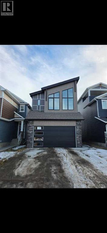 138 Silver Spruce Grove SW, calgary, Alberta