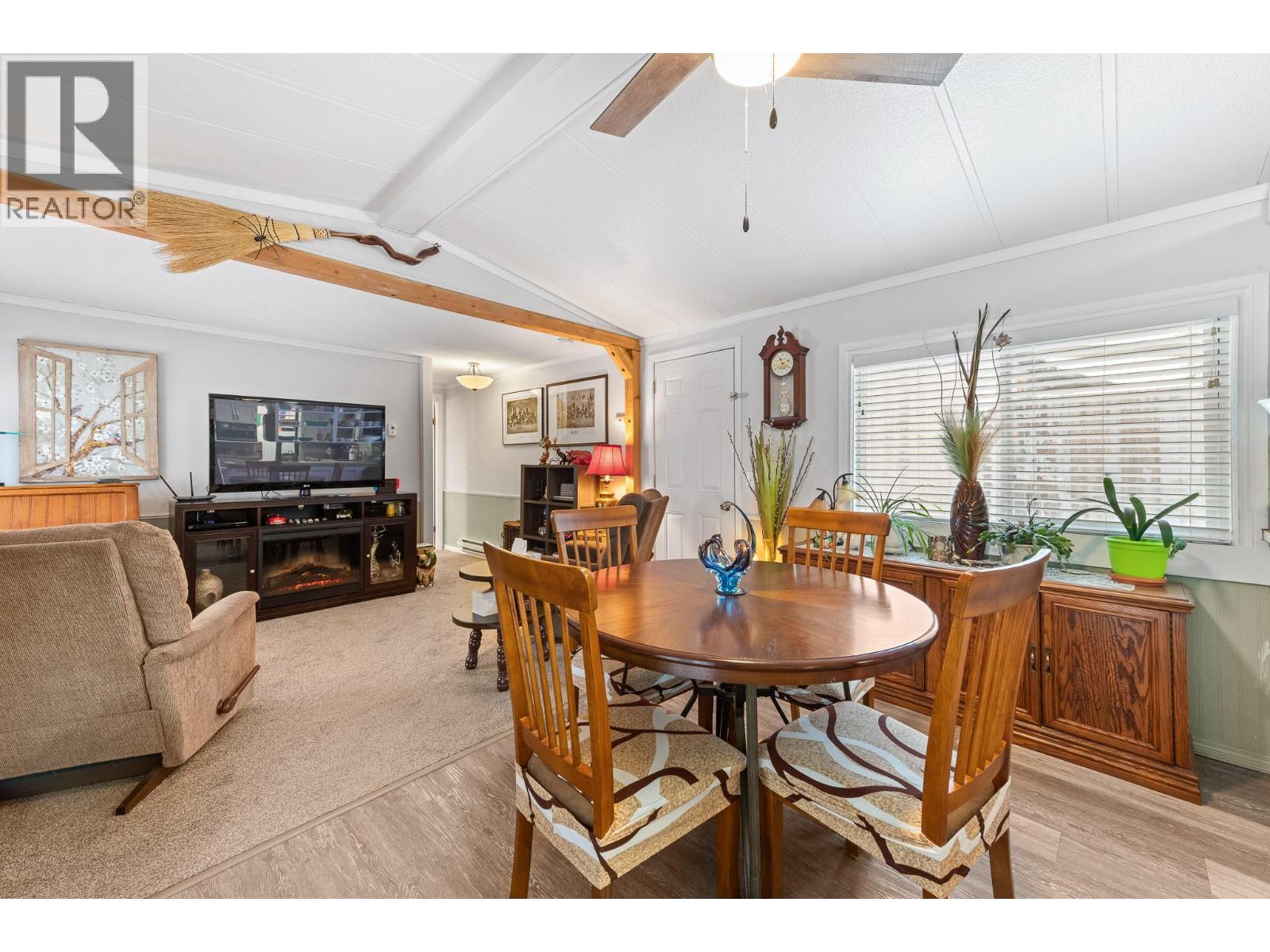 5807 Birch Avenue, Kitchener, British Columbia  V0B 1W1 - Photo 10 - 10372145