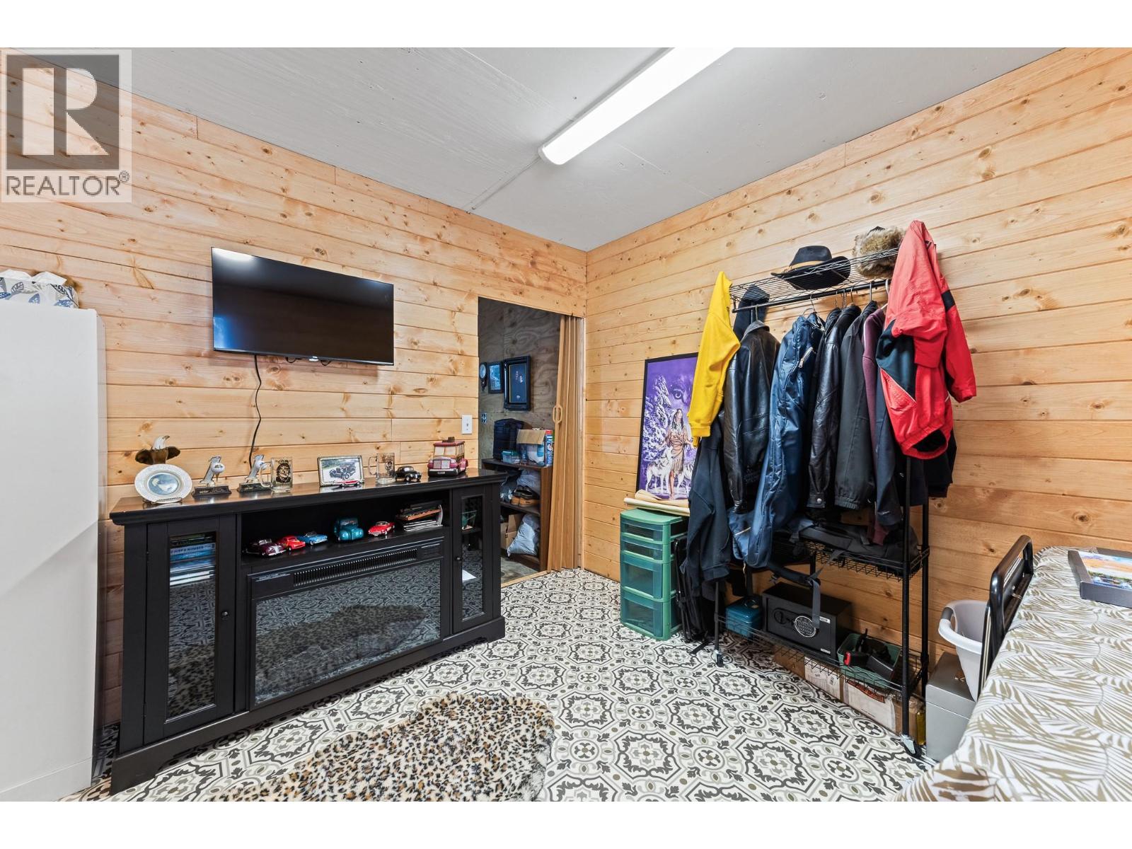 5807 Birch Avenue, Kitchener, British Columbia  V0B 1W1 - Photo 35 - 10372145