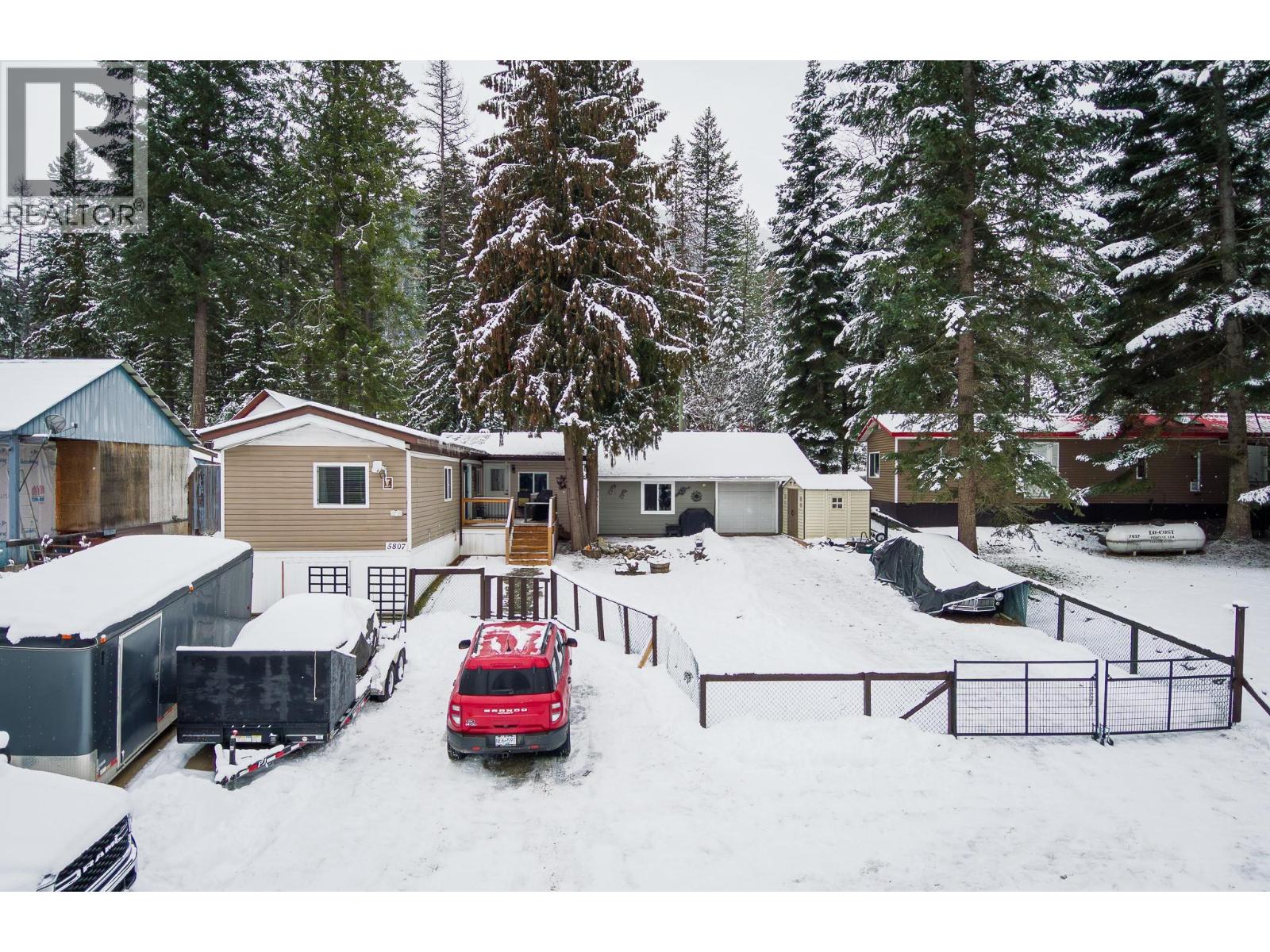 5807 Birch Avenue, Kitchener, British Columbia  V0B 1W1 - Photo 46 - 10372145