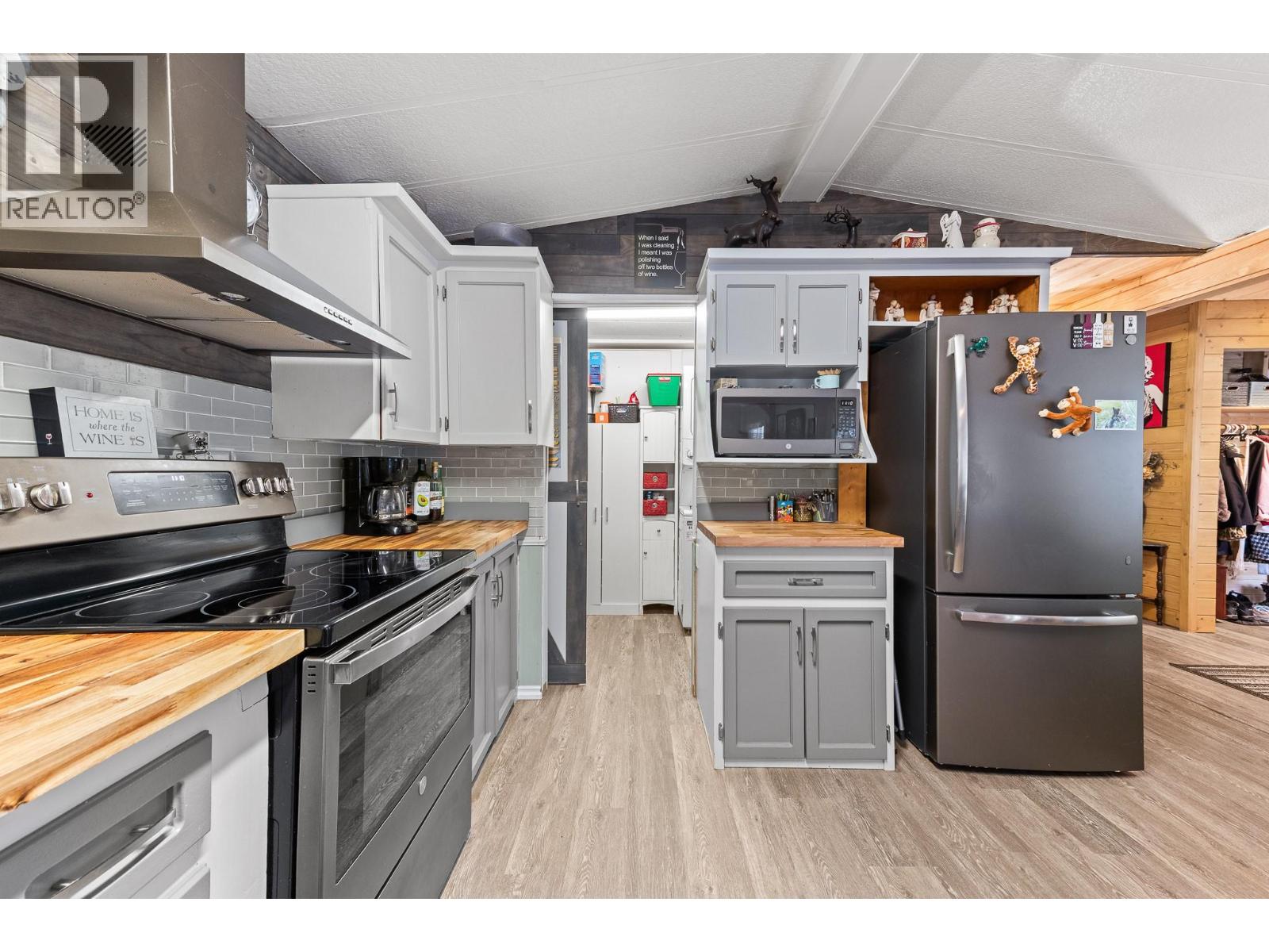 5807 Birch Avenue, Kitchener, British Columbia  V0B 1W1 - Photo 6 - 10372145