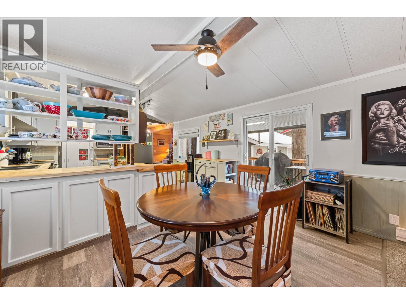 5807 Birch Avenue, Kitchener, British Columbia  V0B 1W1 - Photo 9 - 10372145