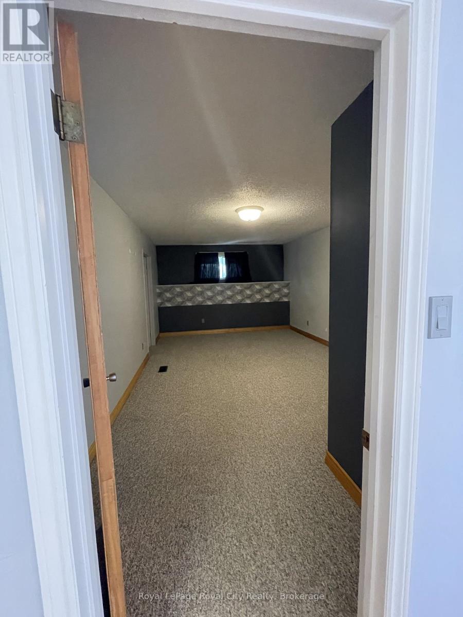 245 Speedvale Avenue W, Guelph (Junction/onward Willow), Ontario  N1H 1C5 - Photo 10 - X12688272