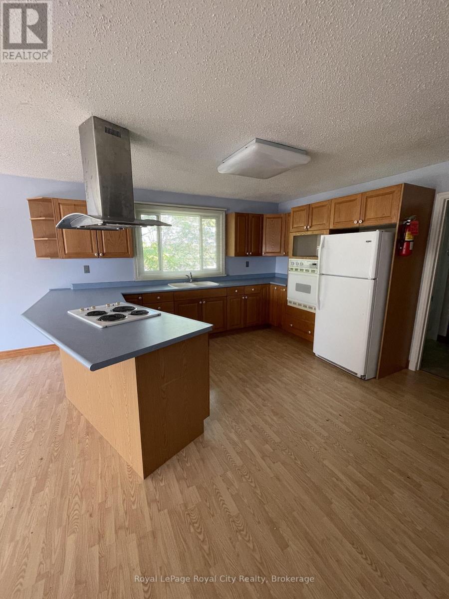 245 Speedvale Avenue W, Guelph (Junction/onward Willow), Ontario  N1H 1C5 - Photo 14 - X12688272