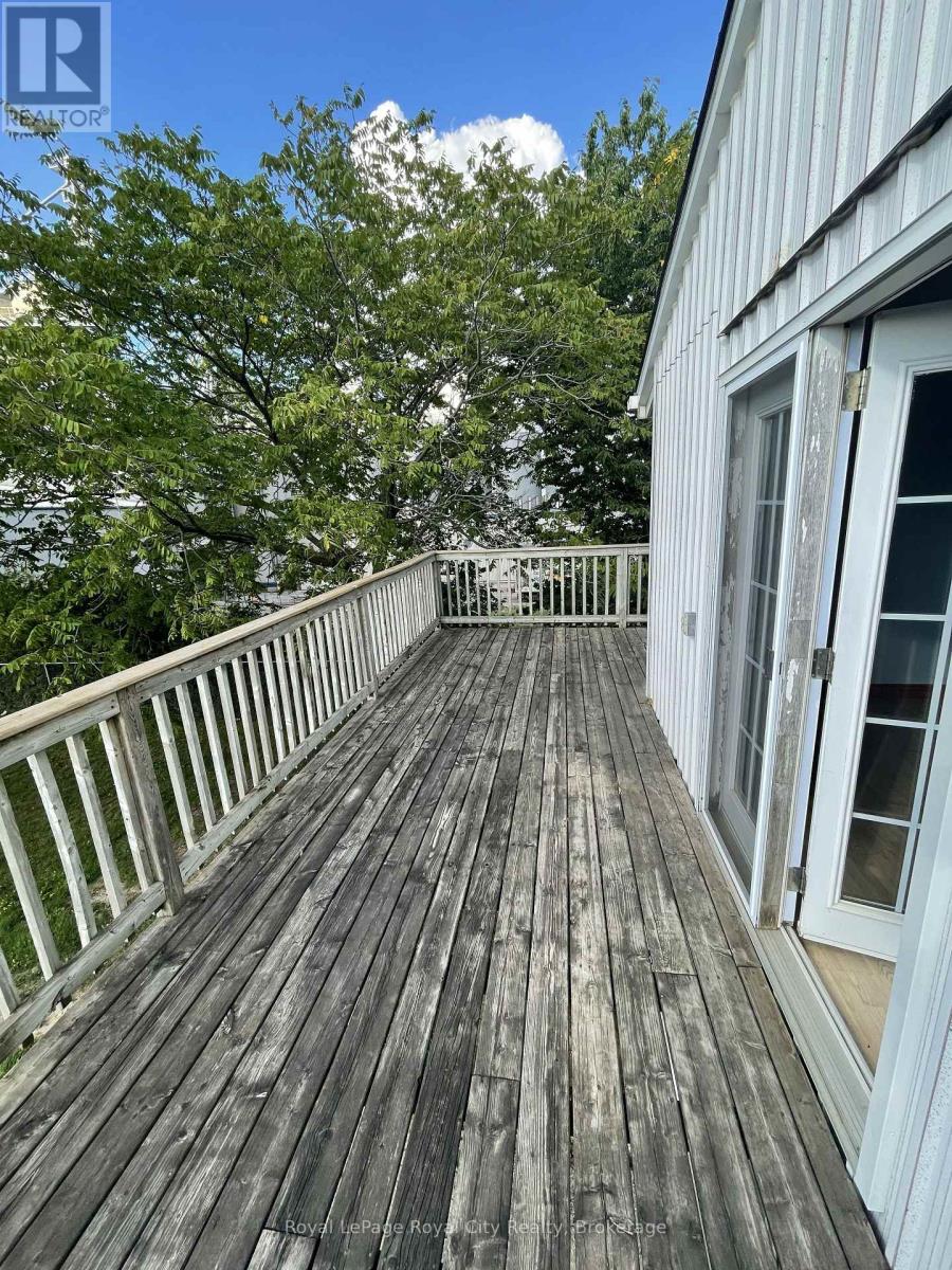 245 Speedvale Avenue W, Guelph (Junction/onward Willow), Ontario  N1H 1C5 - Photo 2 - X12688272