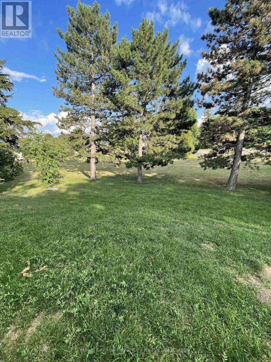 245 Speedvale Avenue W, Guelph (Junction/onward Willow), Ontario  N1H 1C5 - Photo 6 - X12688272