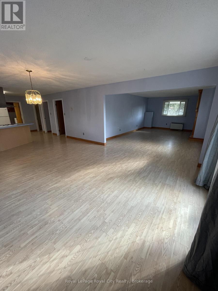 245 Speedvale Avenue W, Guelph (Junction/onward Willow), Ontario  N1H 1C5 - Photo 8 - X12688272