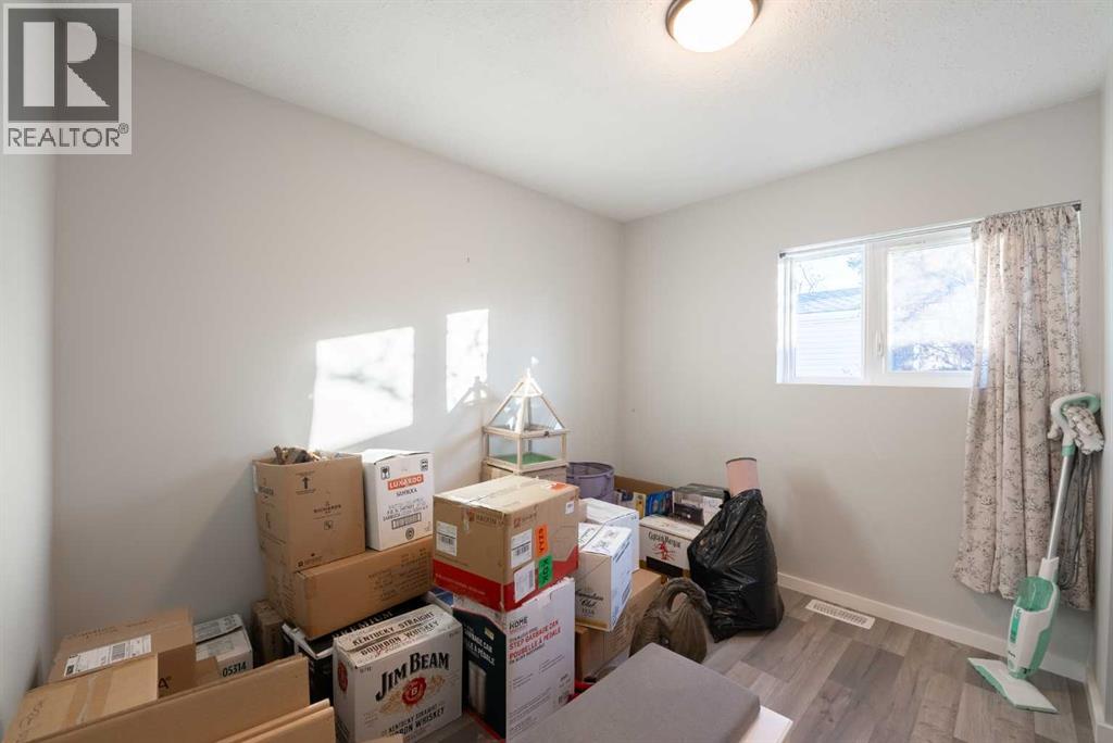 42 Westover Crescent, Claresholm, Alberta  T0L 0T0 - Photo 7 - A2271879