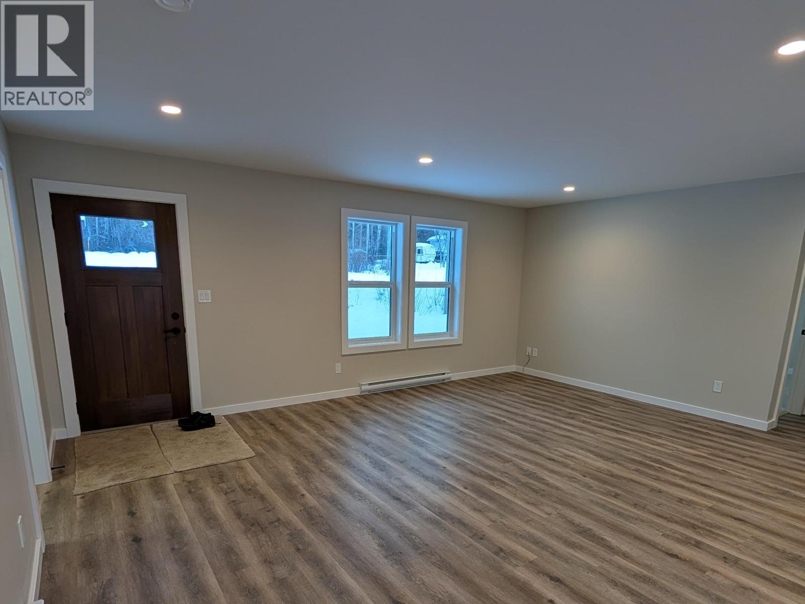 1498 Chestnut Street, Telkwa, British Columbia  V0J 2X0 - Photo 9 - R3077682