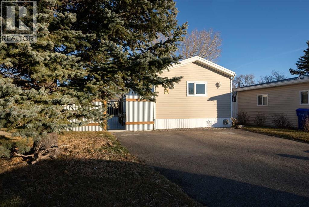 42 Westover Crescent, Claresholm, Alberta  T0L 0T0 - Photo 22 - A2271879