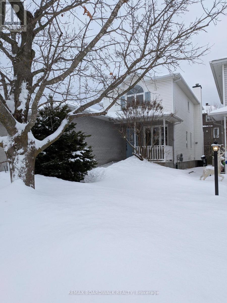 85 Alon Street, Ottawa, Ontario  K2S 1K7 - Photo 1 - X12688198