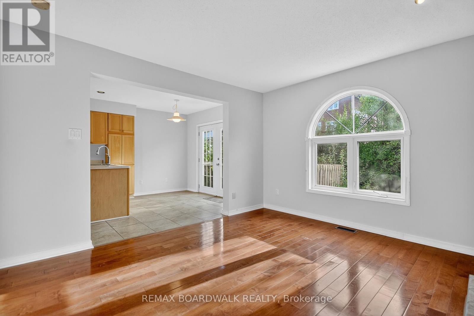 85 Alon Street, Ottawa, Ontario  K2S 1K7 - Photo 13 - X12688198