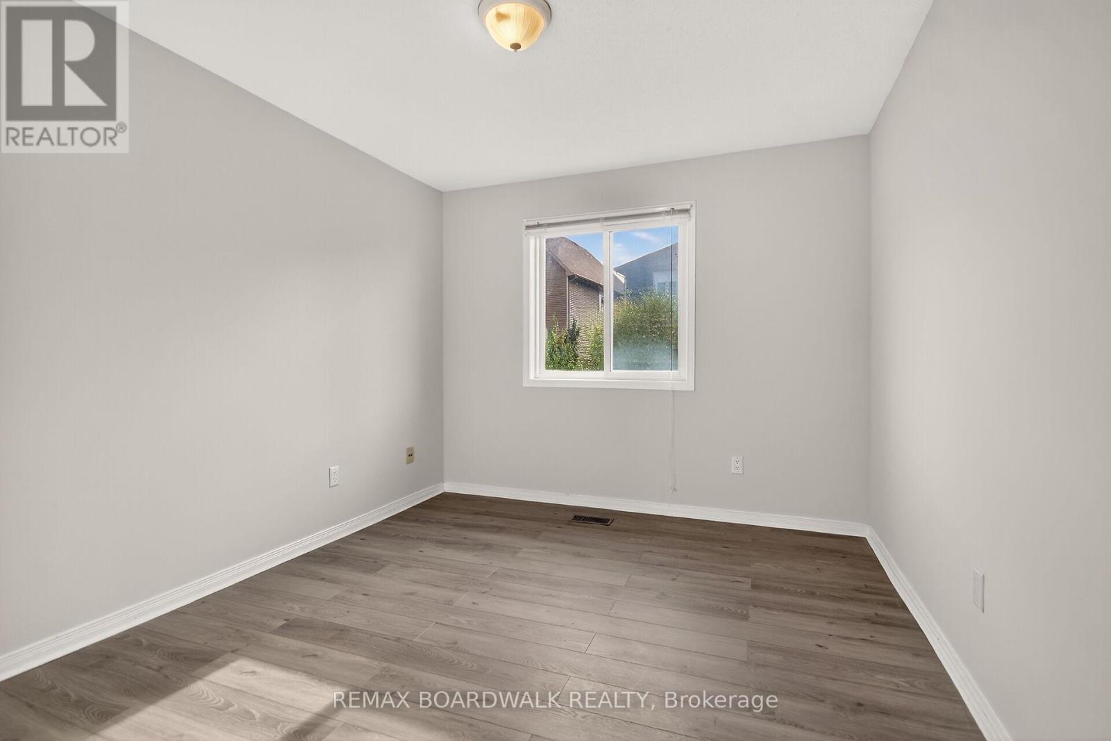 85 Alon Street, Ottawa, Ontario  K2S 1K7 - Photo 22 - X12688198