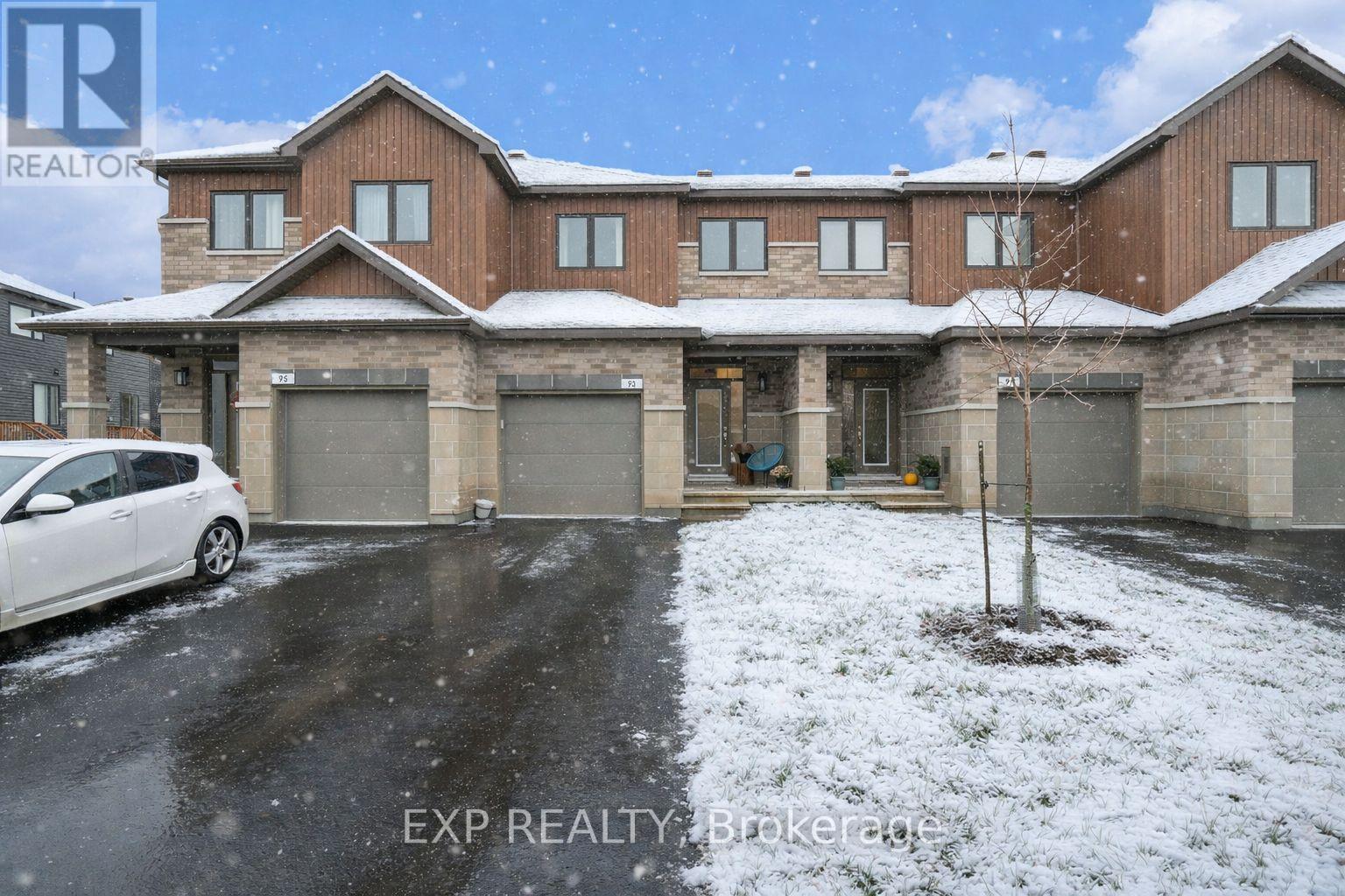 93 Richelieu Street, Russell, Ontario  K0A 1W0 - Photo 1 - X12688290