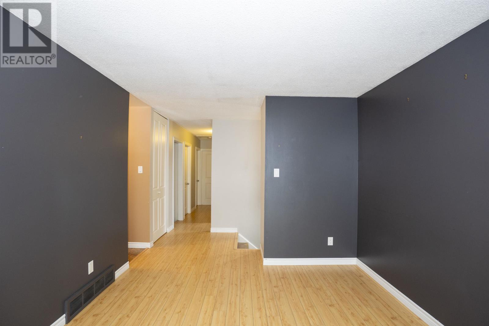 487 Simon Fraser Dr, Thunder Bay, Ontario  P7C 5A1 - Photo 3 - TB2600014