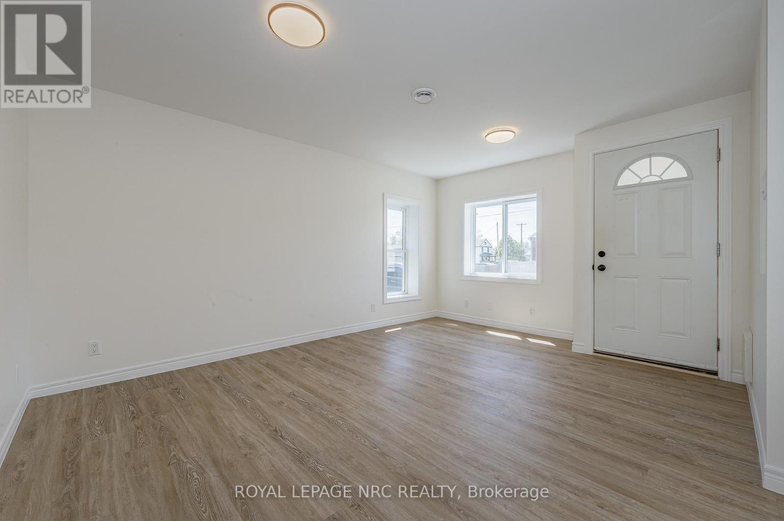 Unit A - 237 Mitchell Street, Port Colborne, Ontario  L3K 1Y5 - Photo 5 - X12612394