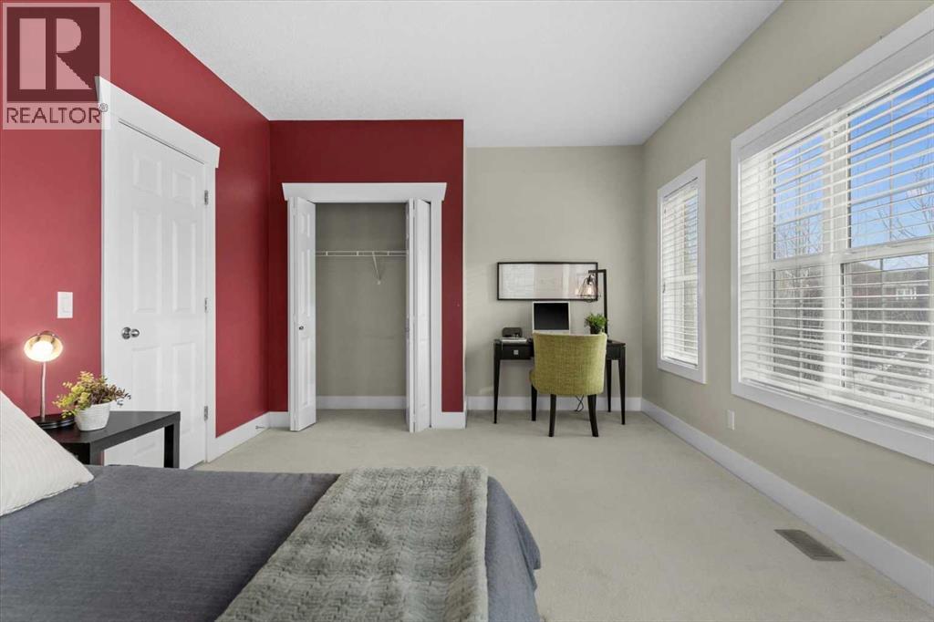 2833 Dallaire Avenue Sw, Calgary, Alberta  T3E 7T2 - Photo 21 - A2278595