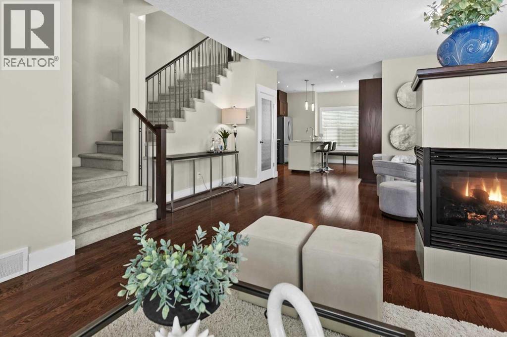 2833 Dallaire Avenue Sw, Calgary, Alberta  T3E 7T2 - Photo 5 - A2278595